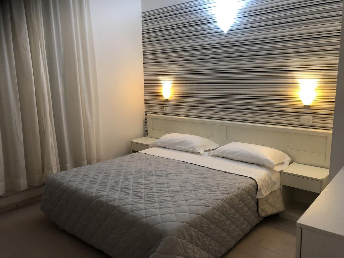 רימיני Hotel Stella Polare מראה חיצוני תמונה