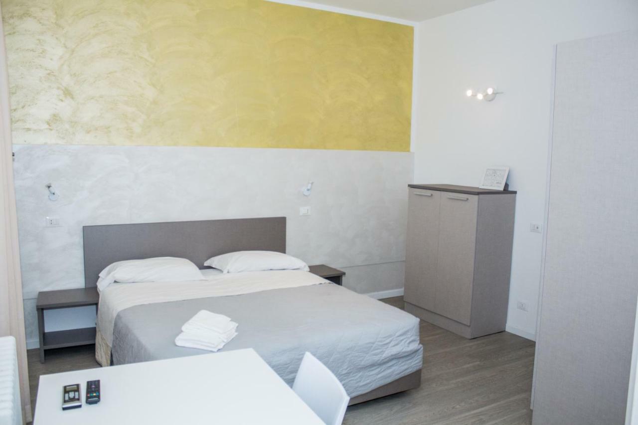 רימיני Hotel Stella Polare מראה חיצוני תמונה