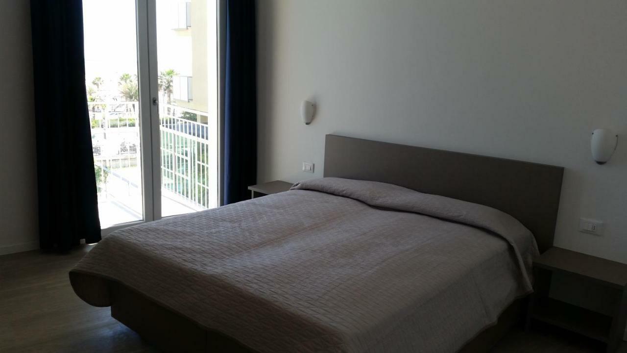 רימיני Hotel Stella Polare מראה חיצוני תמונה